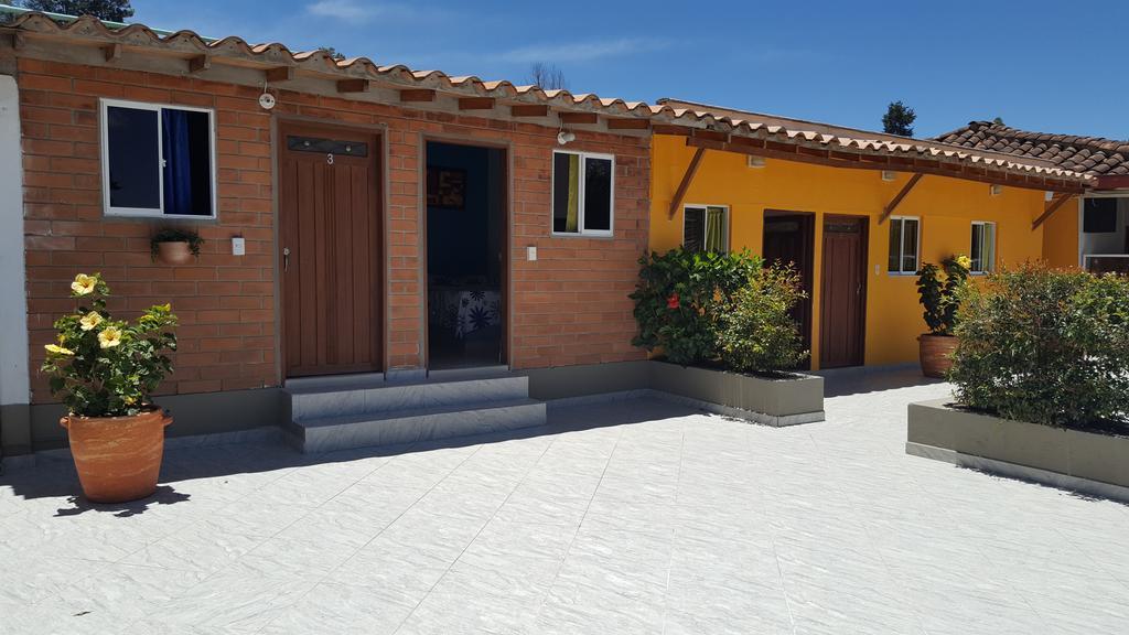 Hostal El Hangar Rionegro Ngoại thất bức ảnh