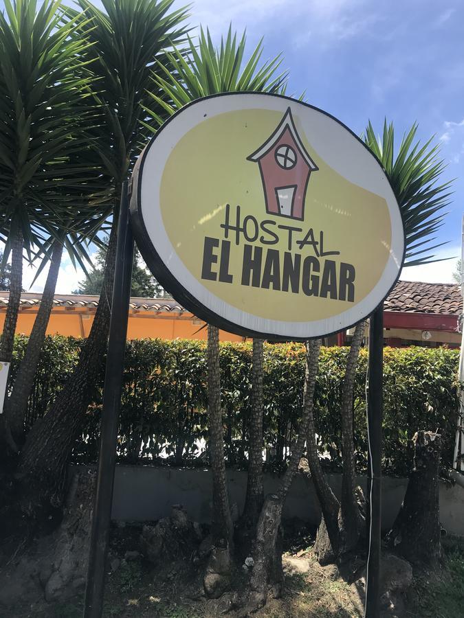 Hostal El Hangar Rionegro Ngoại thất bức ảnh