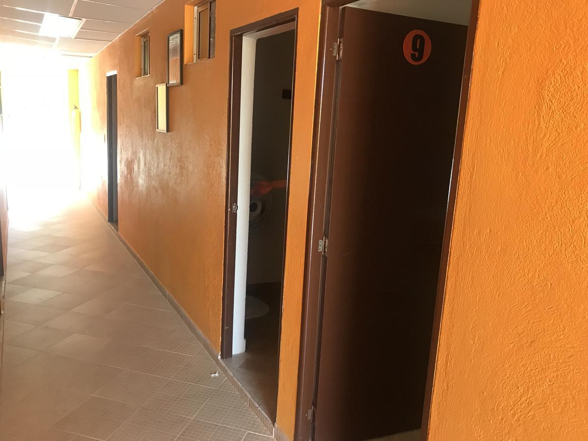 Hostal El Hangar Rionegro Ngoại thất bức ảnh